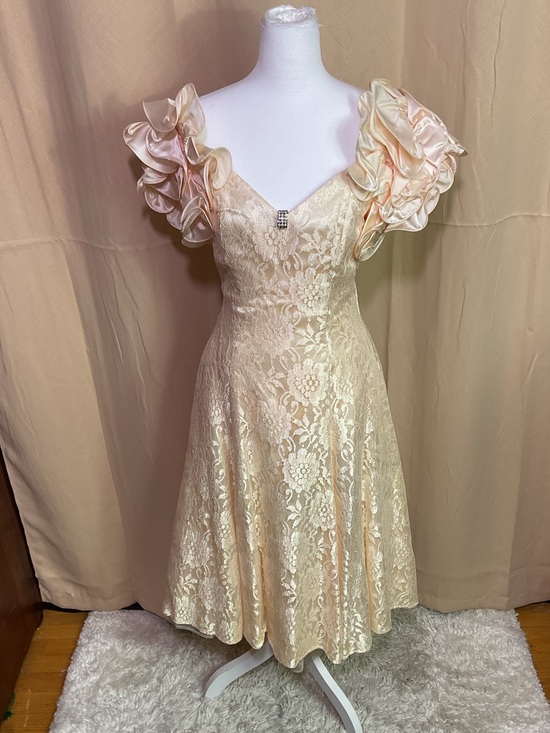 Betsy & Adam Dresses & Skirts - Betsy & Adam  Vintage 1980’s Prom Dress